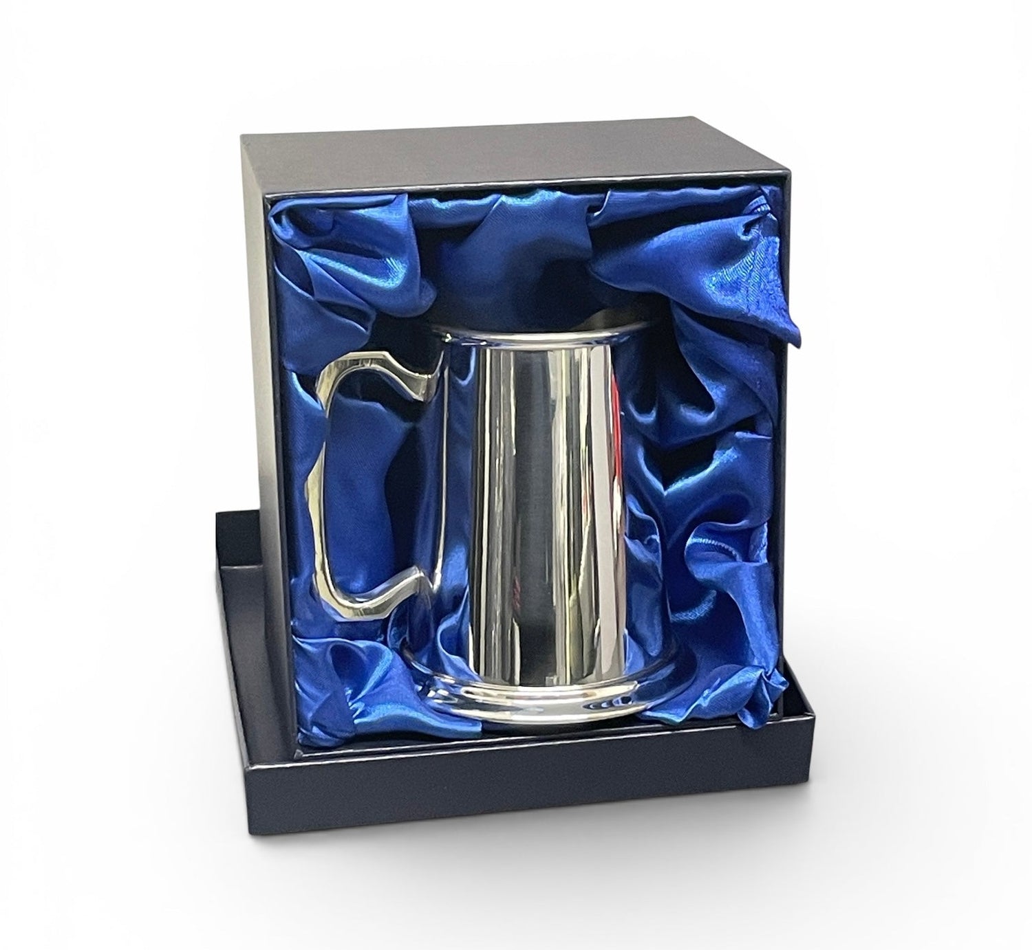 Military engraved pewter tankard
