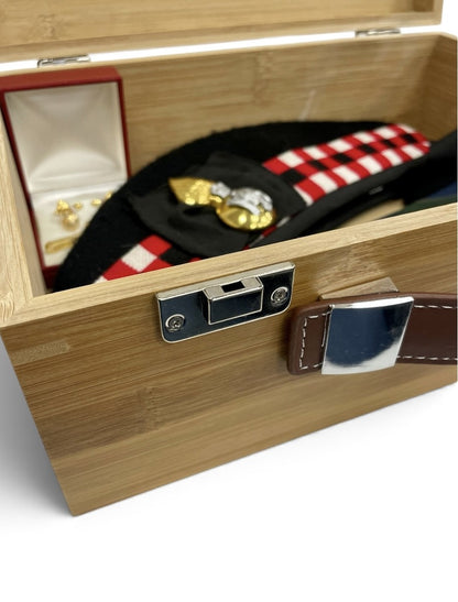 Parade box, to keep all items for military parades.