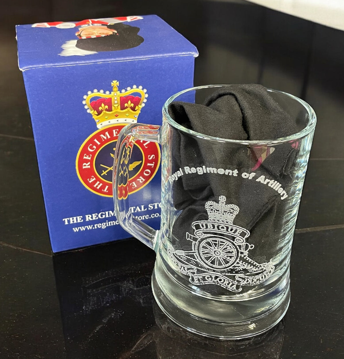 Royal Artillery engraved beer glass and gifts.